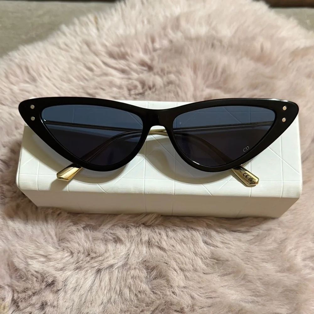 Dior Black Cat-Eye Sunglasses - Picture 2 of 6